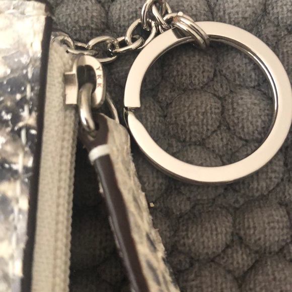 NWOT COACH MINI COIN - Picture 4 of 8